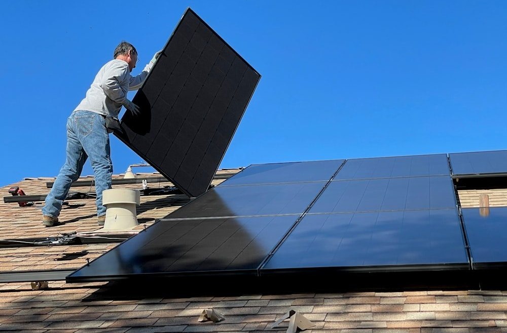How Regular Maintenance Extends the Lifespan of Solar Panel Systems