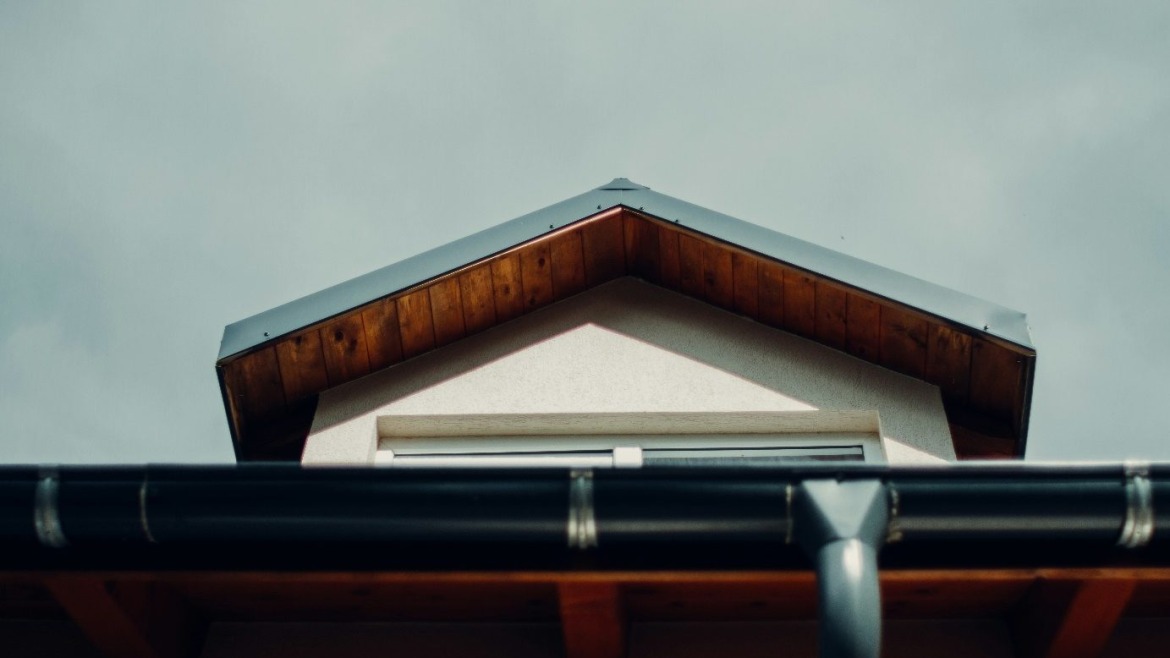 What is the Best Time to Clean Your Gutters?